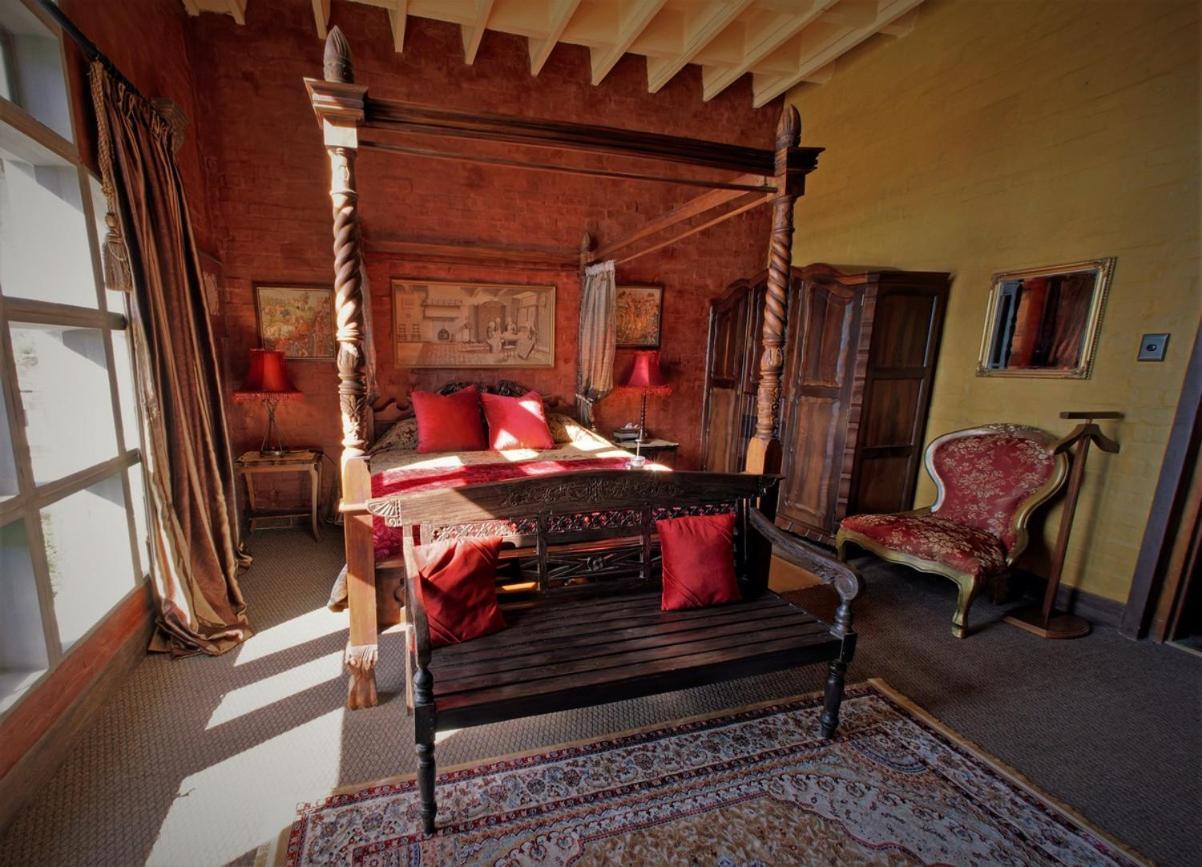 Bygracealone Manor Hotell Outeniekwa Exteriör bild